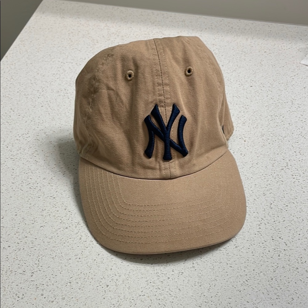 New York Yankees MLB '47 CLEAN UP